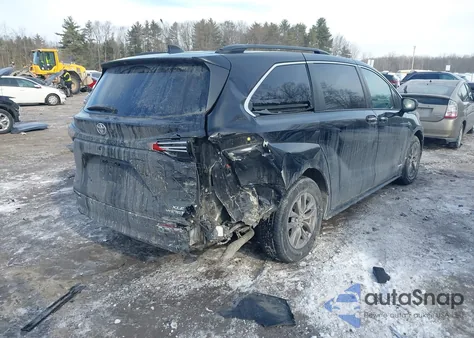 2021 Toyota Sienna Xle z USA, uszkodzony, nr VIN 5TDYSKFC0MS028085